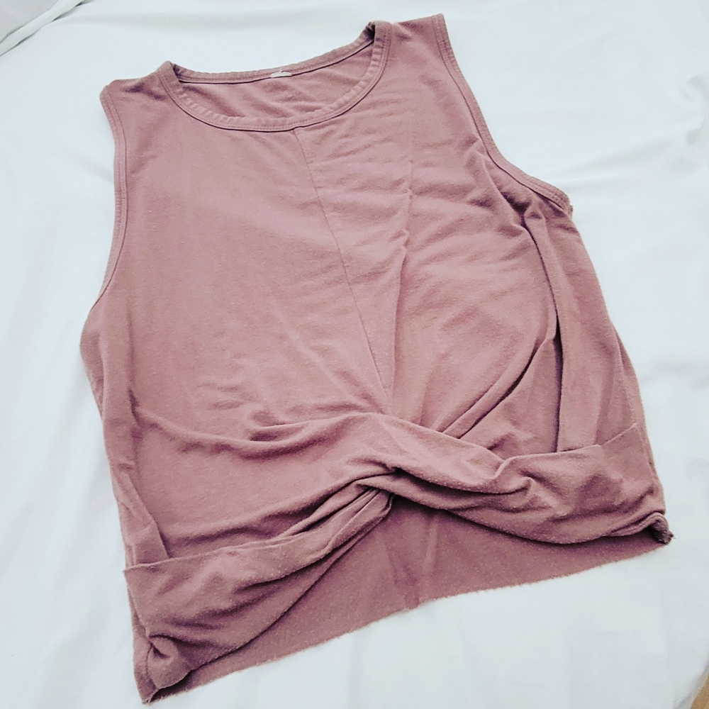 Cover Twist Tank